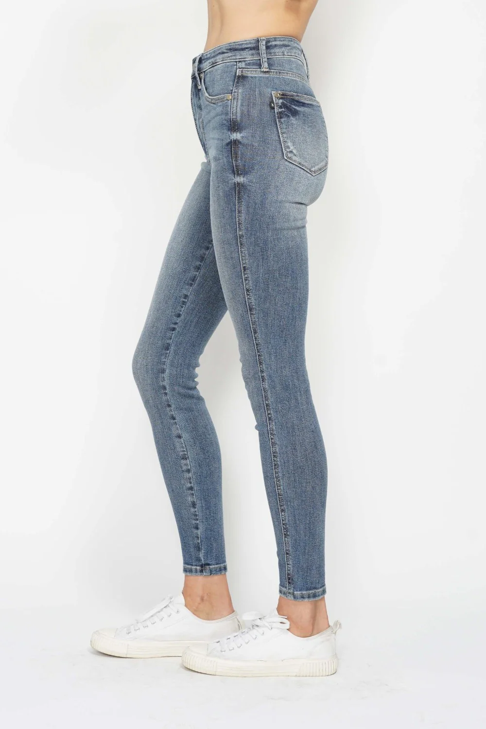 Blue Full Size Tummy Control Contrast Wash Skinny Jeans
