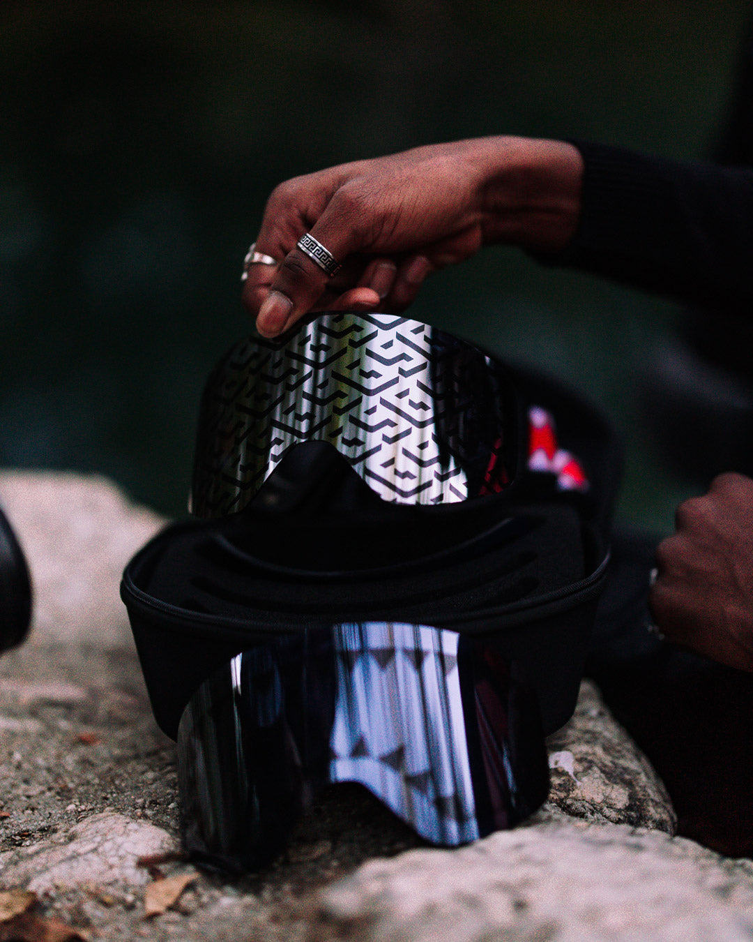 SKY HIGH SEEKERS ARCTIC SKI GOGGLES (3 INTERCHANGEABLE LENSES)