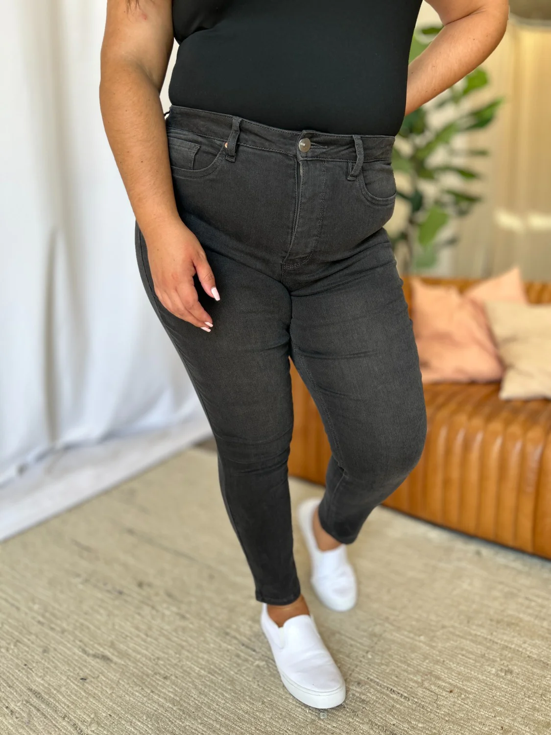 Full Size High Rise Tummy Control Skinny Jeans