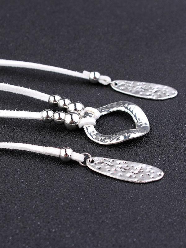 Freely adjustable piece velvet rope necklace