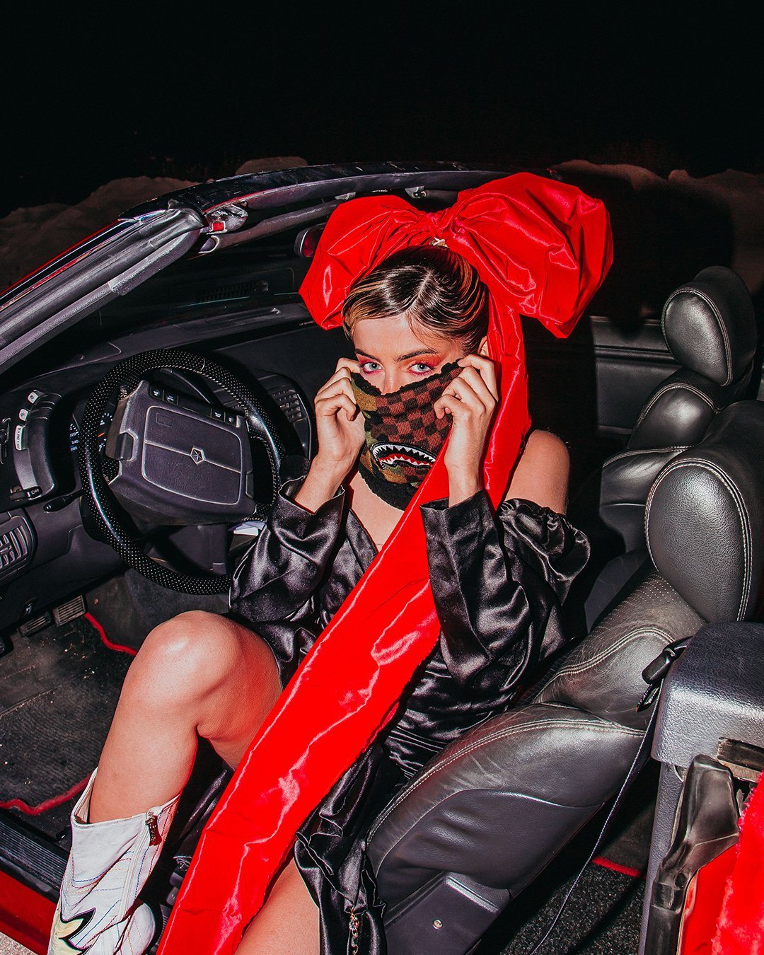 JUNGLE PARIS NECK WARMER